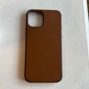 IPhone 12/ 12 pro Apple Leather MagSafe Case